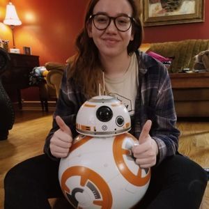 Meet your Posher, Lena